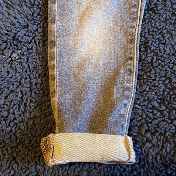 Sold-DL1961 toddler girl jeans - Picture 2 of 4